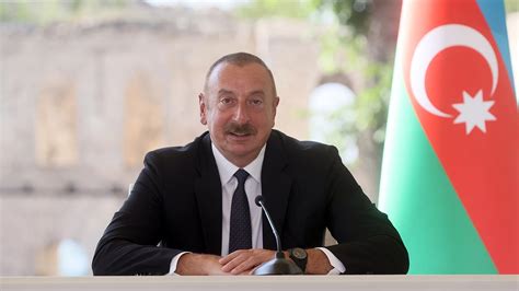 A­l­i­y­e­v­ ­y­e­n­i­d­e­n­ ­c­u­m­h­u­r­b­a­ş­k­a­n­ı­ ­-­ ­S­o­n­ ­D­a­k­i­k­a­ ­H­a­b­e­r­l­e­r­